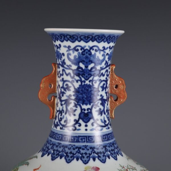 Qing Dynasty Qianlong period blue and white with pink enamel baby playing in lotus pond double-eared - Image 4