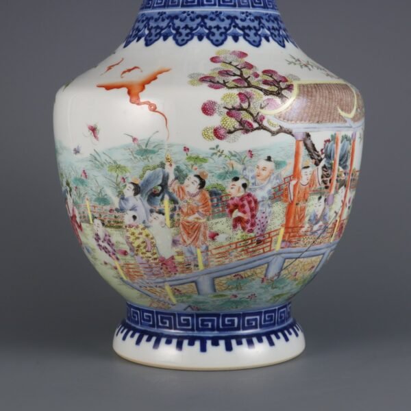 Qing Dynasty Qianlong period blue and white with pink enamel baby playing in lotus pond double-eared - Image 5