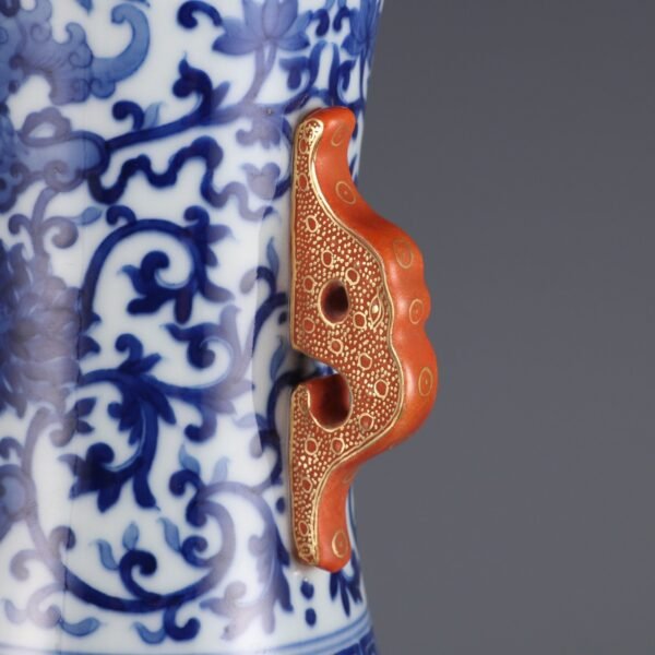 Qing Dynasty Qianlong period blue and white with pink enamel baby playing in lotus pond double-eared - Image 7