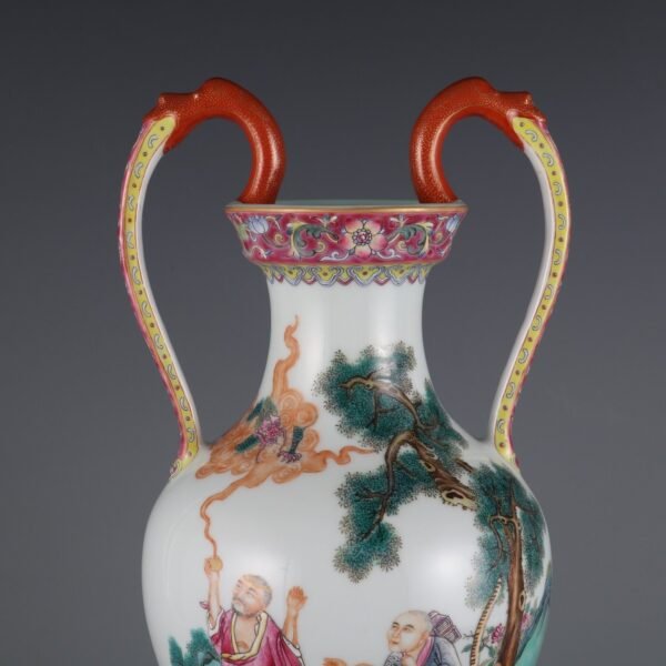 Qing Dynasty Qianlong Period Famille Rose Arhat Pattern Dragon Ear Appreciation Vase - Image 4