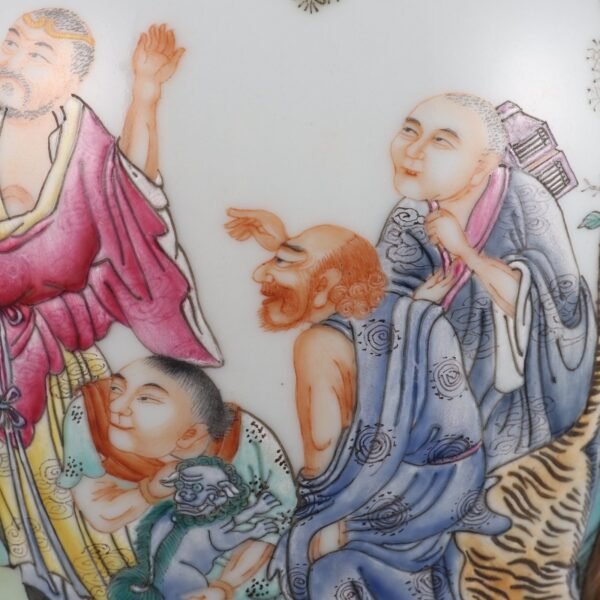 Qing Dynasty Qianlong Period Famille Rose Arhat Pattern Dragon Ear Appreciation Vase - Image 6