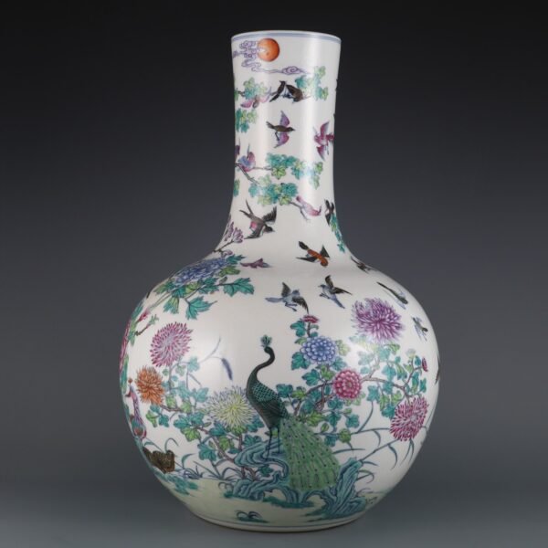 vase with bird-and-bird-and-phoenix pattern, made in the Qianlong period of the Qing Dynasty - Image 2