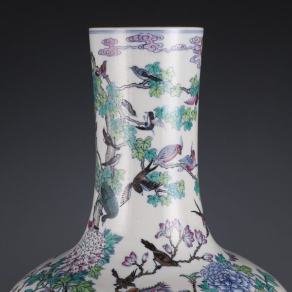 vase with bird-and-bird-and-phoenix pattern, made in the Qianlong period of the Qing Dynasty - Image 4