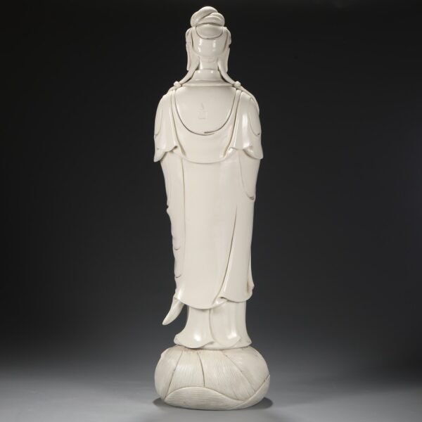 Old collection of Ming Dynasty Dehua kiln ivory white glaze Nanhai Guanyin standing statue (large Buddha statue) - Image 8
